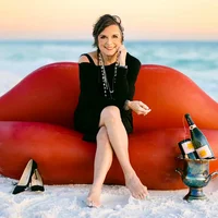 Linda Miller, VIE Magazine advertiser